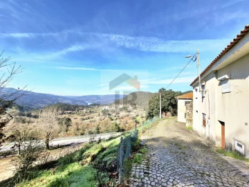 Moradia T3 para Venda em Valadares