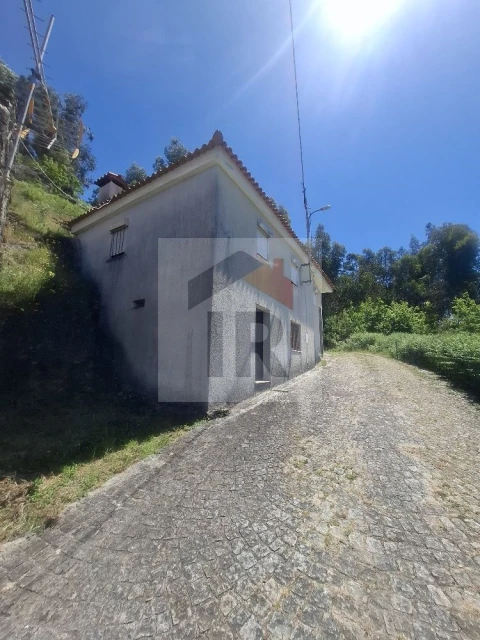 Moradia T3 para Venda em Valadares