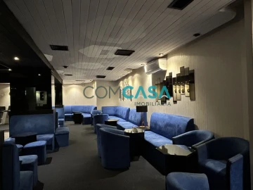 Loja para Venda em Lordelo do Ouro e Massarelos