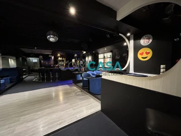 Loja para Venda em Lordelo do Ouro e Massarelos