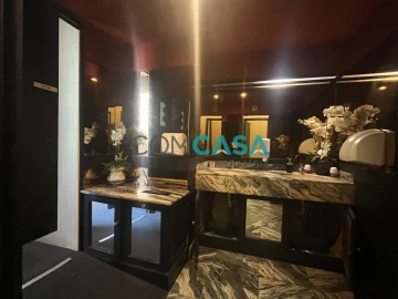 Loja para Venda em Lordelo do Ouro e Massarelos