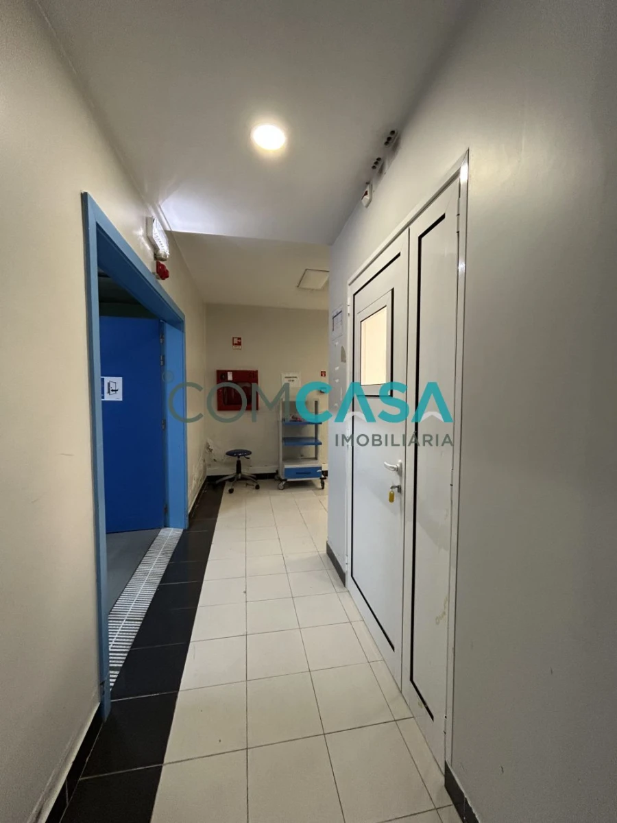 Loja para Arrendamento em Gondomar (São Cosme), Valbom e Jovim Foto 17