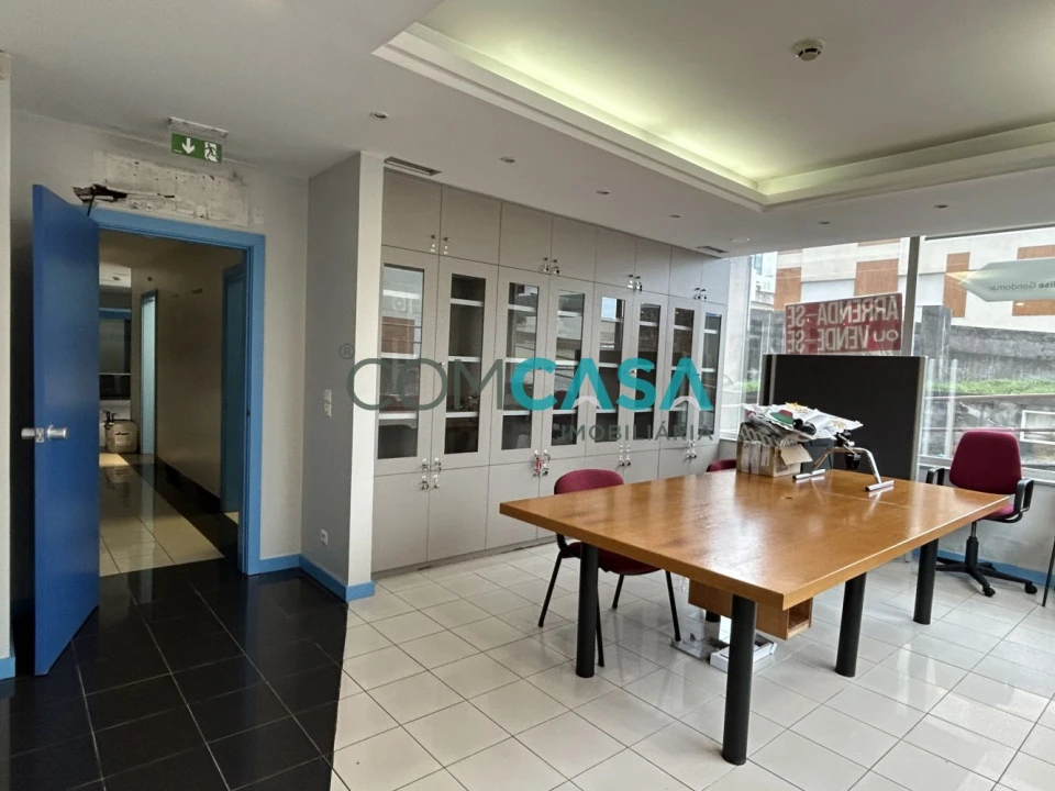 Loja para Arrendamento em Gondomar (São Cosme), Valbom e Jovim Foto 28