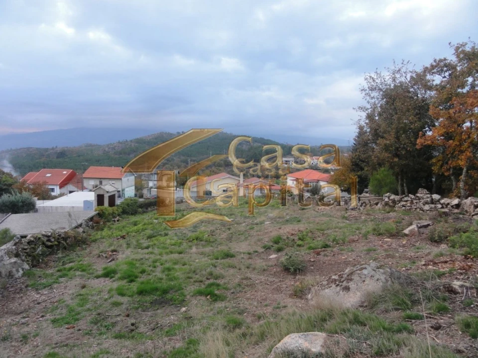 Terreno para Venda em Mouçós e Lamares Foto 4
