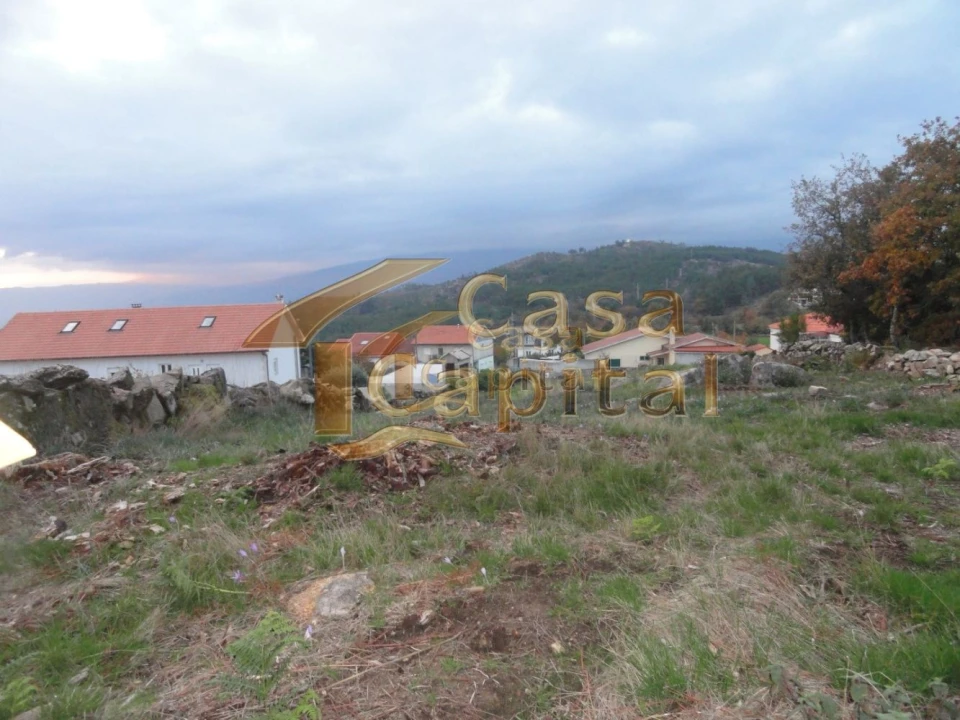 Terreno para Venda em Mouçós e Lamares Foto 9