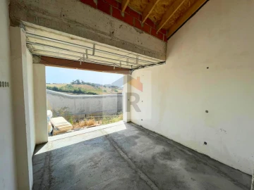 Moradia T2 para Venda em Alvorninha