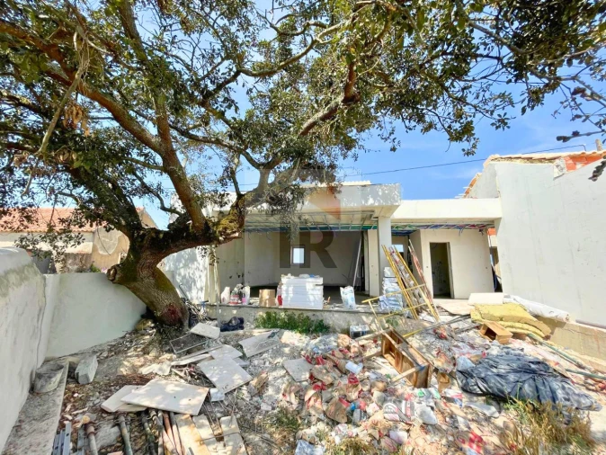 Moradia T2 para Venda em Alvorninha Foto 5