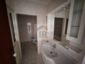 Apartamento T3 para Arrendamento em Nossa Senhora do Pópulo, Coto e São Gregório