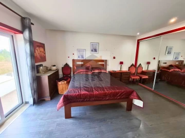 Moradia T3 para Venda em Nossa Senhora do Pópulo, Coto e São Gregório