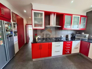 Moradia T3 para Venda em Nossa Senhora do Pópulo, Coto e São Gregório