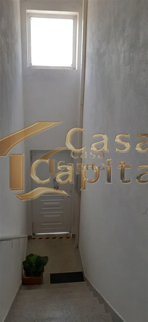 Loja para Arrendamento em Constantim e Vale de Nogueiras