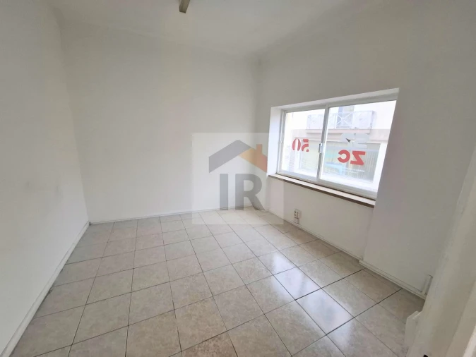 Loja para Arrendamento em Nossa Senhora do Pópulo, Coto e São Gregório Foto 4