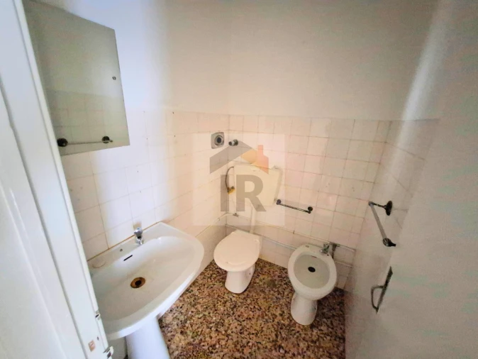 Loja para Arrendamento em Nossa Senhora do Pópulo, Coto e São Gregório Foto 7