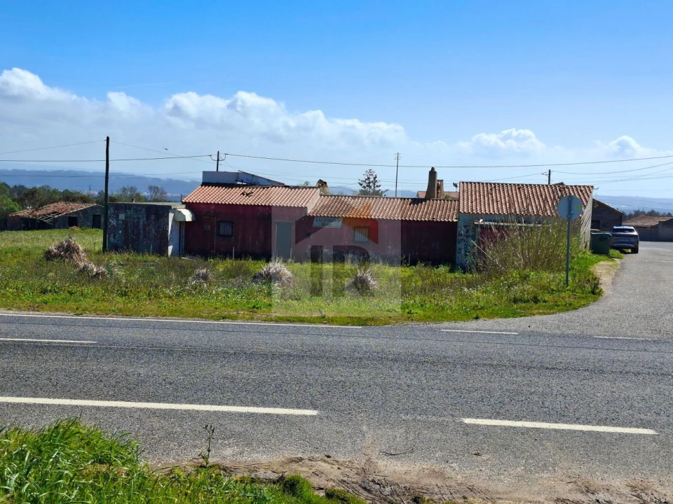 Moradia T4 para Venda em Caldas da Rainha - Santo Onofre e Serra do Bouro Foto 2