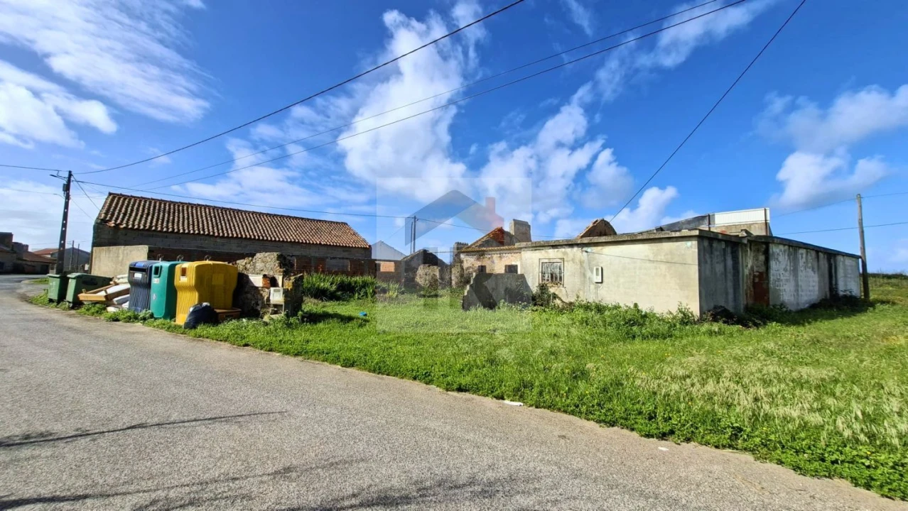 Moradia T4 para Venda em Caldas da Rainha - Santo Onofre e Serra do Bouro Foto 10