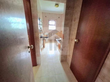 Moradia T6 para Venda em Salir de Matos