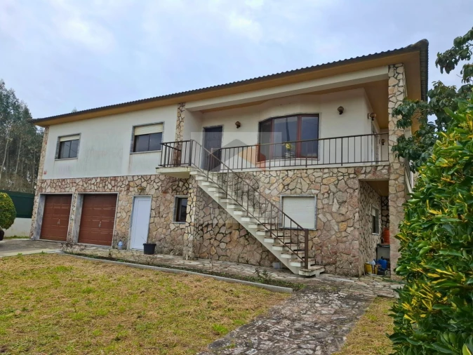 Moradia T6 para Venda em Salir de Matos Foto 7