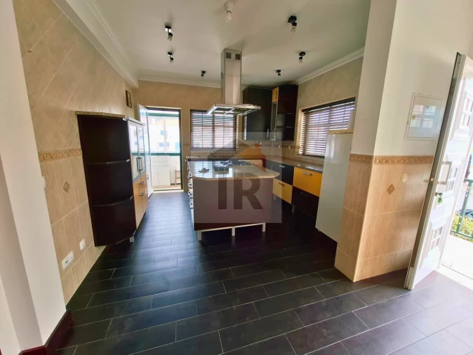 Apartamento T3 para Venda em Foz do Arelho Foto 5