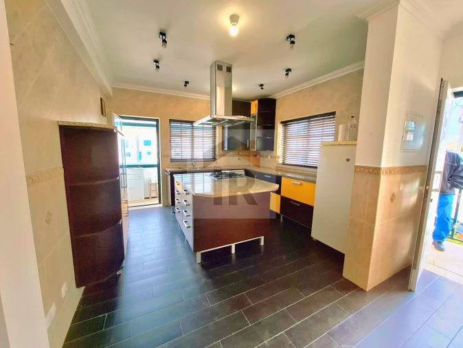 Apartamento T3 para Venda em Foz do Arelho Foto 6