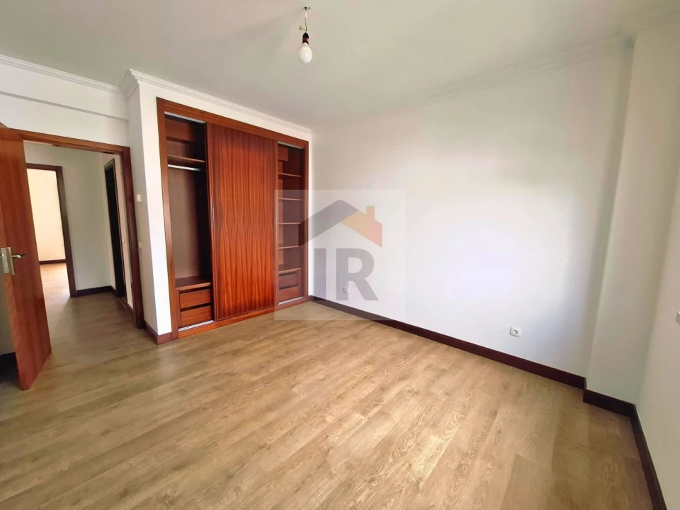 Apartamento T3 para Venda em Foz do Arelho Foto 9