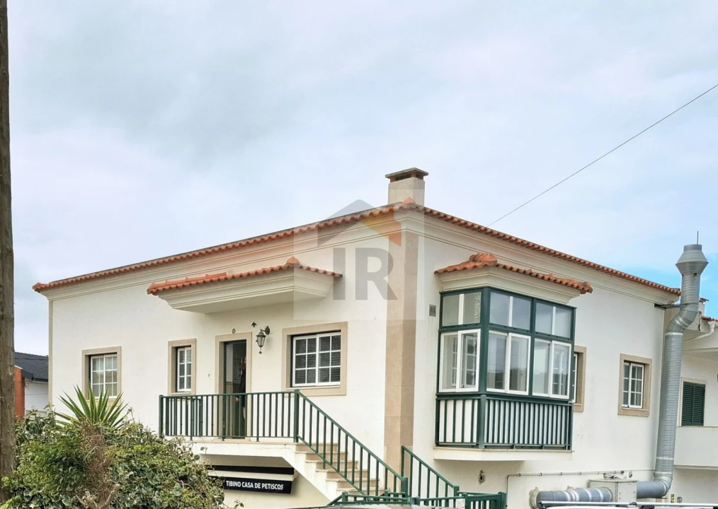 Apartamento T3 para Venda em Foz do Arelho Foto 1