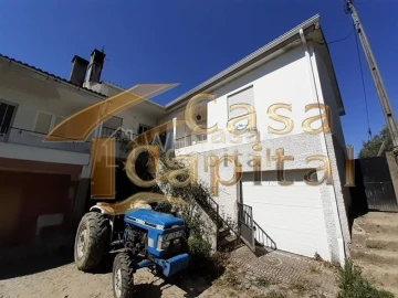 Moradia T3 para Venda em Abaças