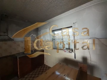 Moradia T3 para Venda em Abaças