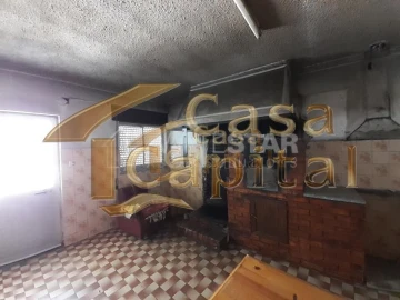 Moradia T3 para Venda em Abaças