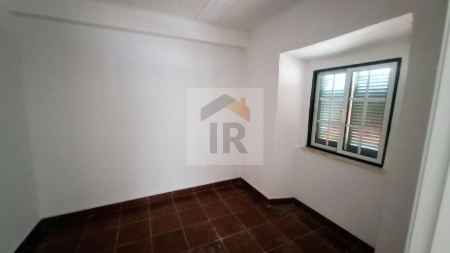 Moradia T4 para Venda em Santa Maria, São Pedro e Sobral da Lagoa Foto 10