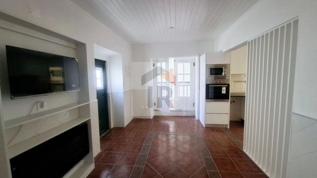 Moradia T4 para Venda em Santa Maria, São Pedro e Sobral da Lagoa Foto 11