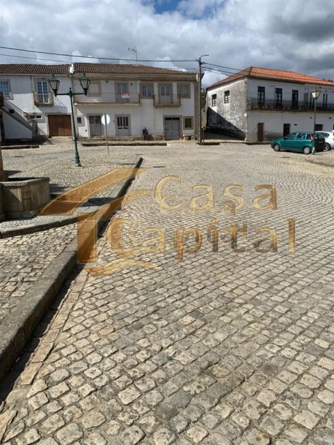 Moradia T4 para Venda em Vilar de Maçada