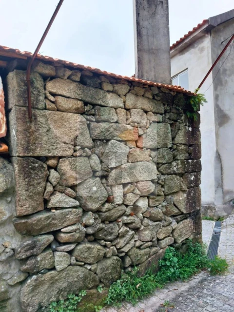 Moradia T1 para Venda em Valadares