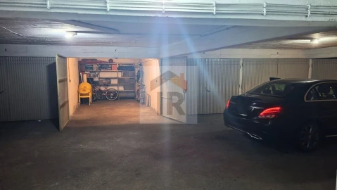 Garagem para Venda em Nossa Senhora do Pópulo, Coto e São Gregório