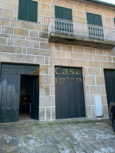 Moradia T3 para Venda em Folhadela