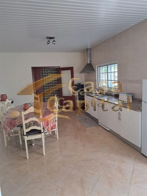 Moradia T3 para Venda em Abaças
