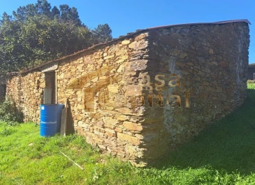Moradia T3 para Venda em Abaças