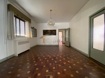 Moradia T8 para Venda em Peso da Régua e Godim