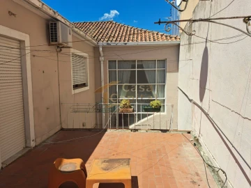 Moradia T8 para Venda em Peso da Régua e Godim