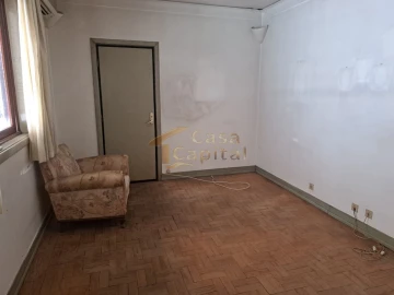 Moradia T8 para Venda em Peso da Régua e Godim