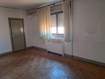 Moradia T8 para Venda em Peso da Régua e Godim