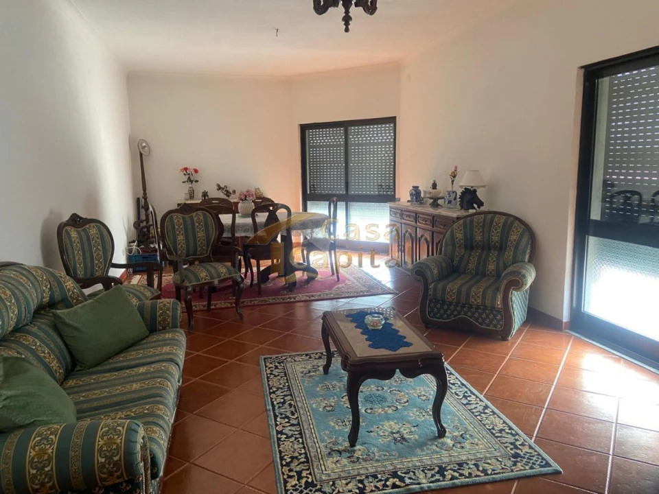 Moradia T4 para Venda em Alijo Foto 9