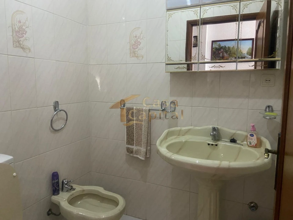 Moradia T4 para Venda em Alijo Foto 21