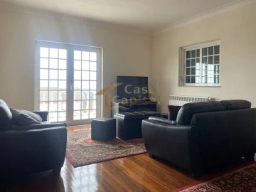 Moradia T3 para Venda em Mouçós e Lamares