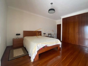 Moradia T3 para Venda em Mouçós e Lamares