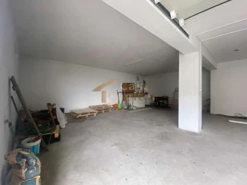 Moradia T3 para Venda em Mouçós e Lamares