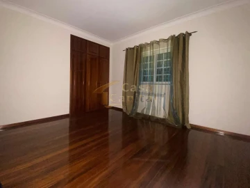 Moradia T3 para Venda em Mouçós e Lamares