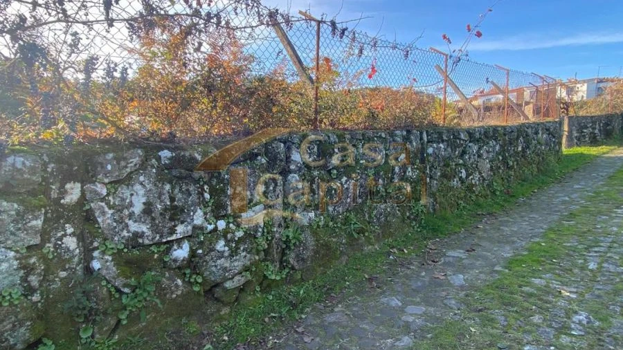 Terreno para Venda em Vila Marim