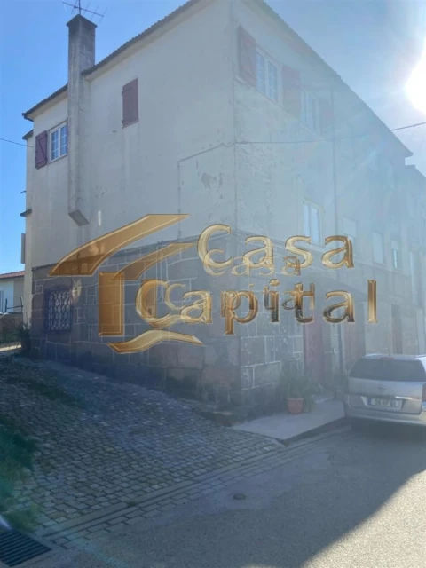 Moradia T2 para Venda em Folhadela