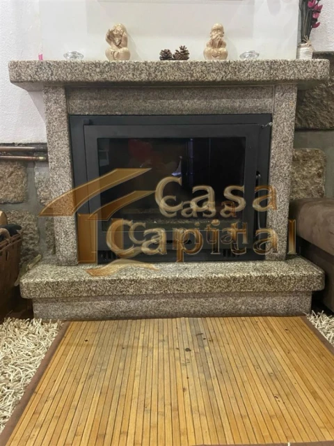 Moradia T2 para Venda em Folhadela