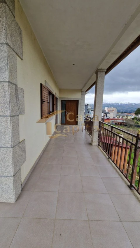 Quinta T5 para Venda em Folhadela